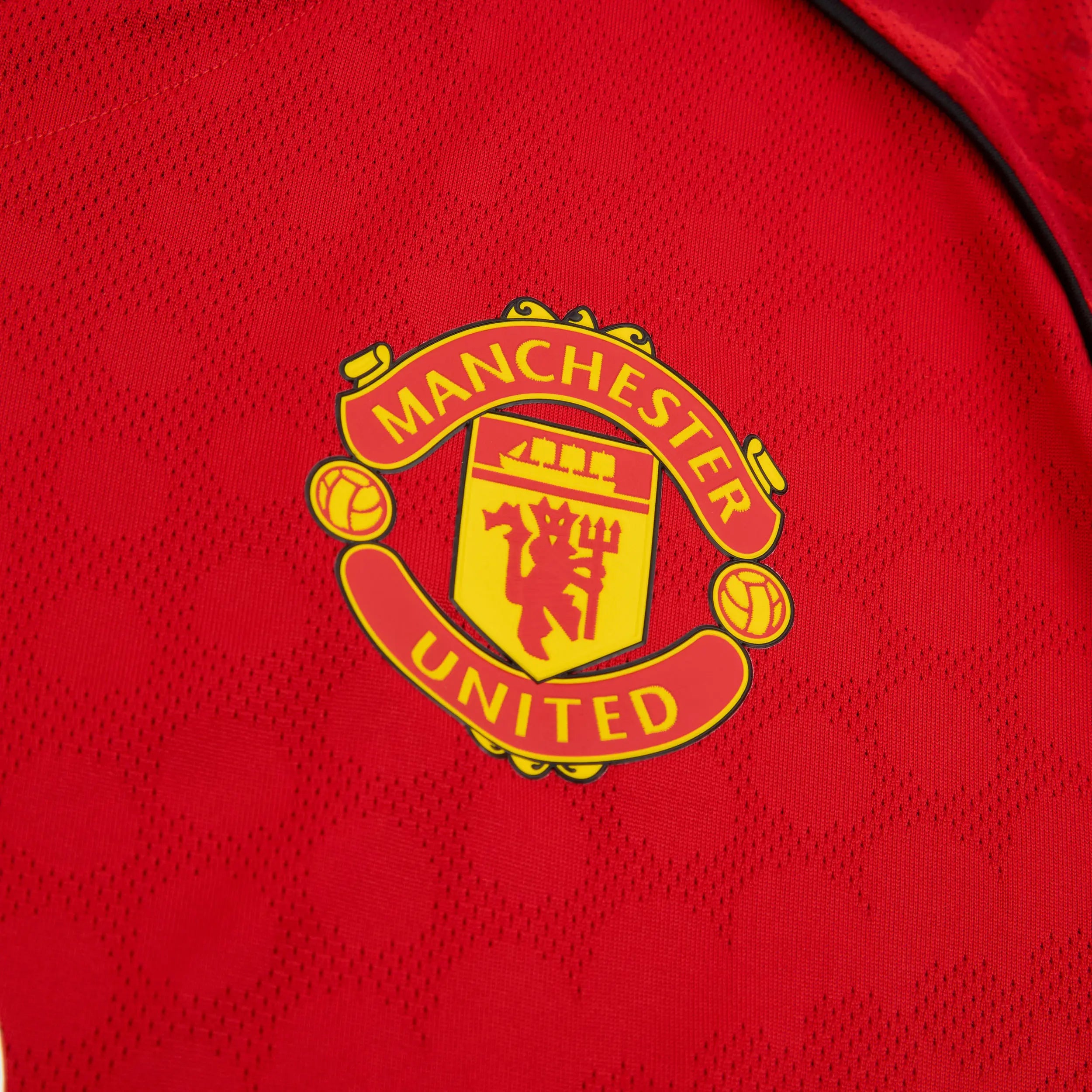 MANCHESTER UNITED 2025/26 LONGSLEEVE