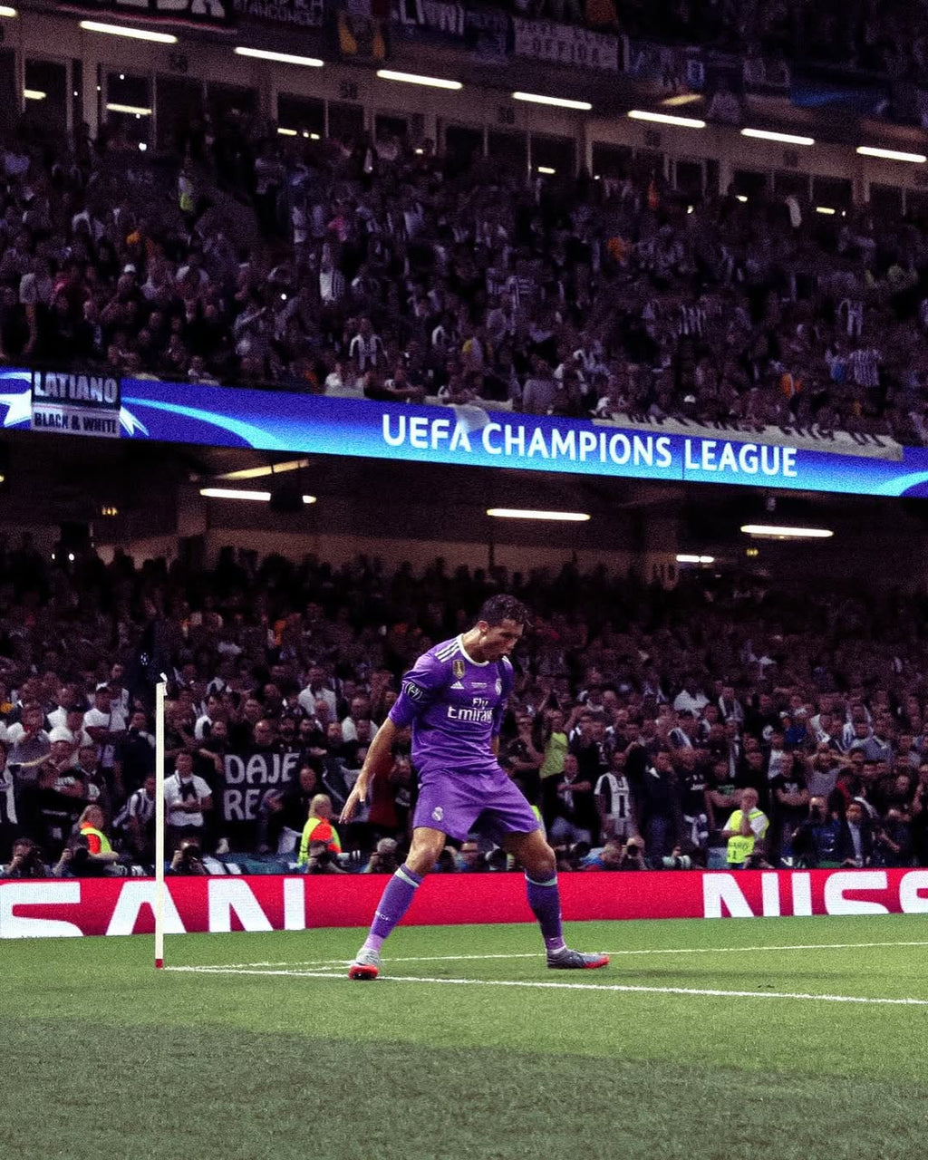 REAL MADRID 2016/17 AWAY RETRO