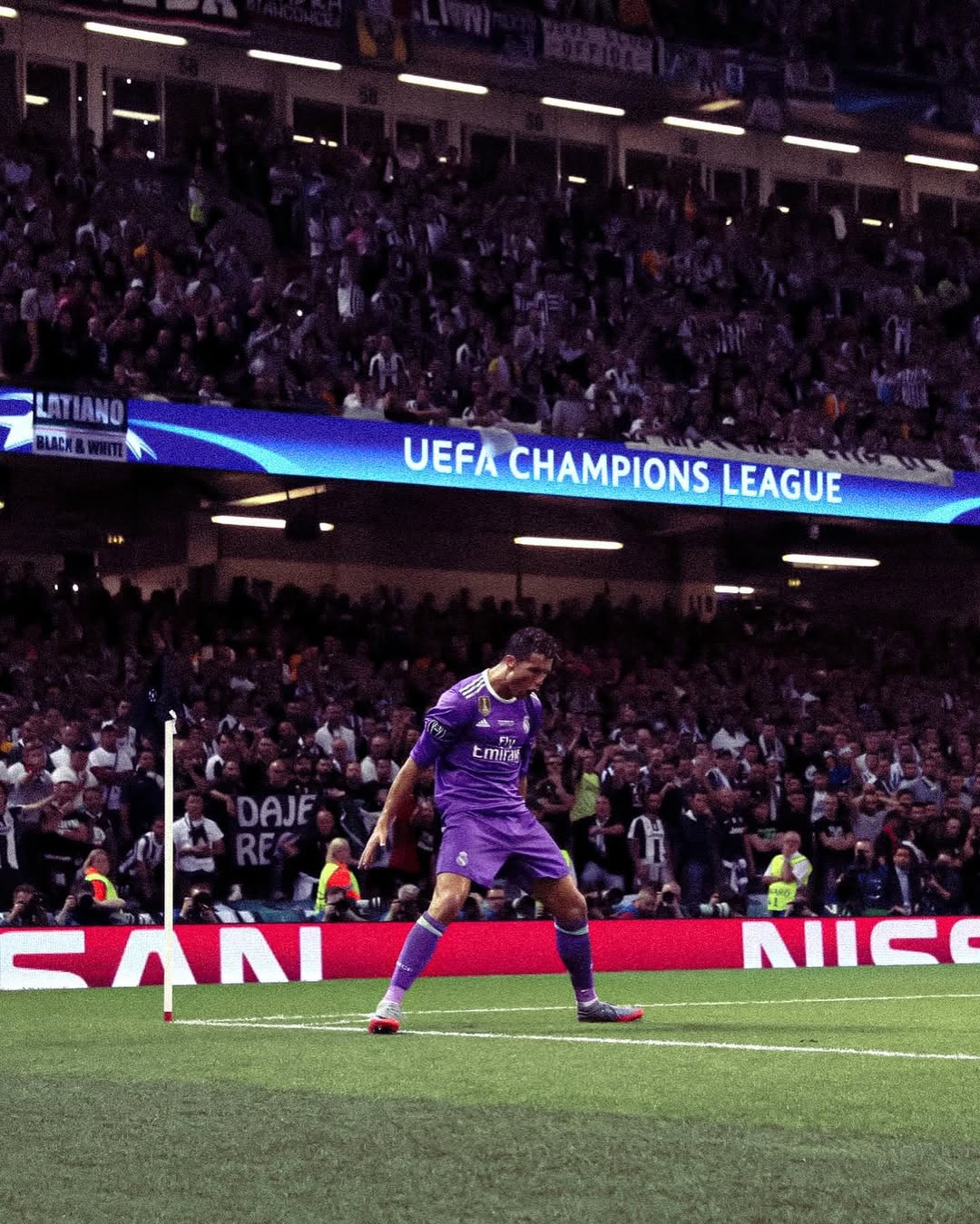 REAL MADRID 2016/17 AWAY RETRO